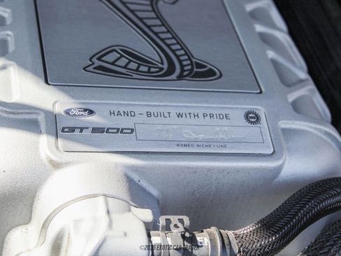 Used 2022 Ford Mustang Shelby GT500 w/ Carbon Fiber Track Pack image 19