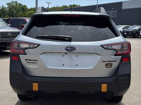 Used 2025 Subaru Outback Wilderness AWD/4WD image 7
