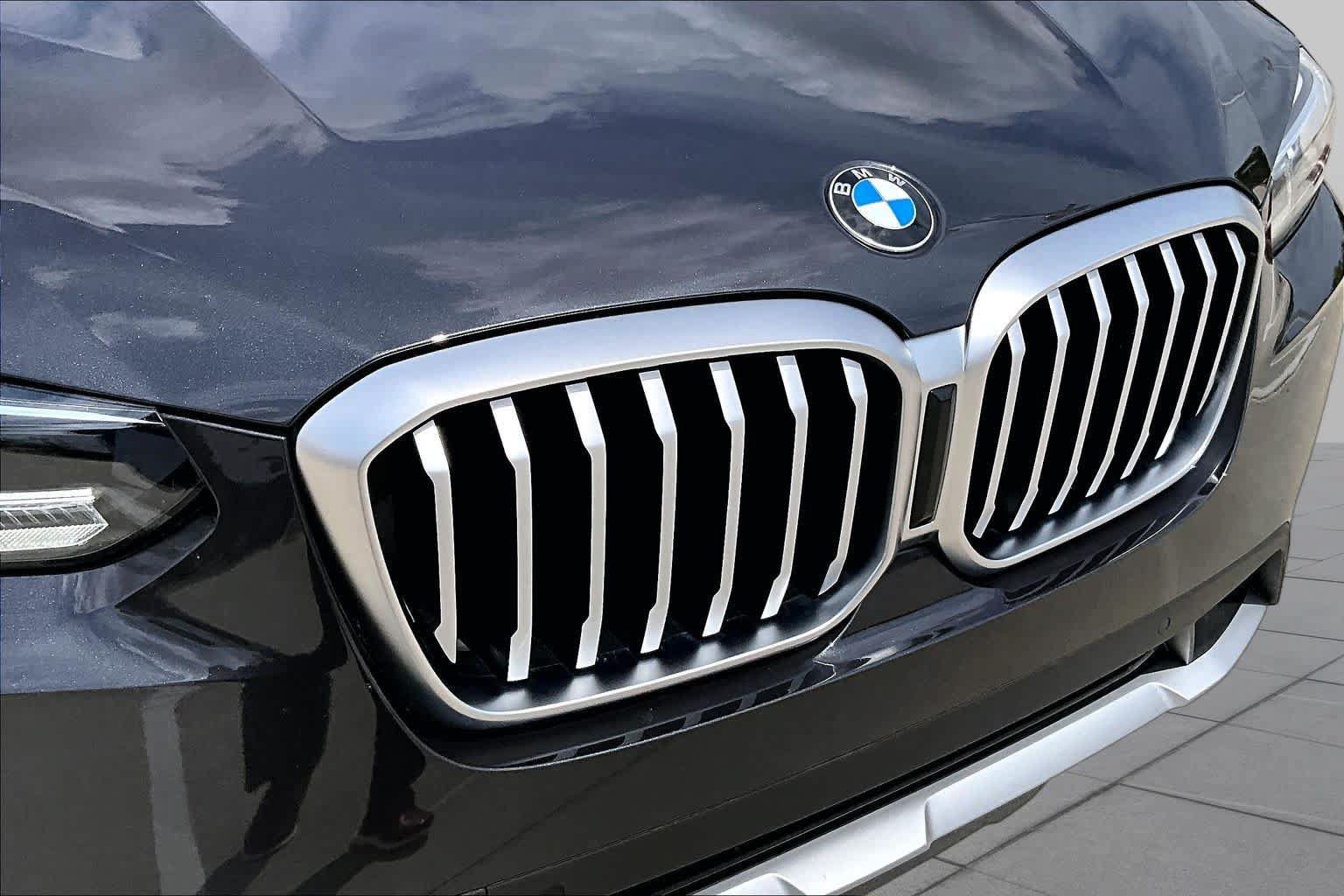 Used 2024 BMW X3 sDrive30i w/ Convenience Package RWD image 29