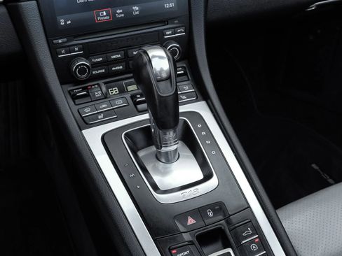 Used 2018 Porsche 718 Boxster image 27