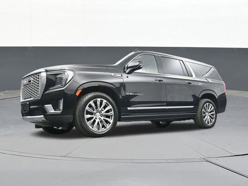 Used 2021 GMC Yukon XL Denali w/ Denali Premium Package image 57