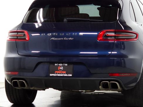 Used 2015 Porsche Macan Turbo image 8