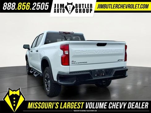 Used 2024 Chevrolet Silverado 1500 ZR2 w/ Technology Package AWD/4WD image 2