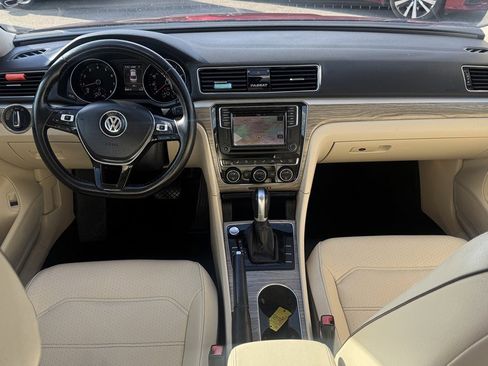 Used 2018 Volkswagen Passat 2.0T SE FWD image 23