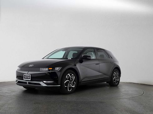 Used 2024 Hyundai Ioniq 5 SEL RWD image 7