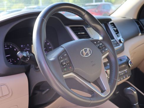 Used 2018 Hyundai Tucson SEL Plus FWD image 22