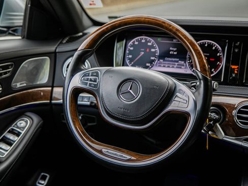 Used 2015 Mercedes-Benz S 550 Sedan image 24