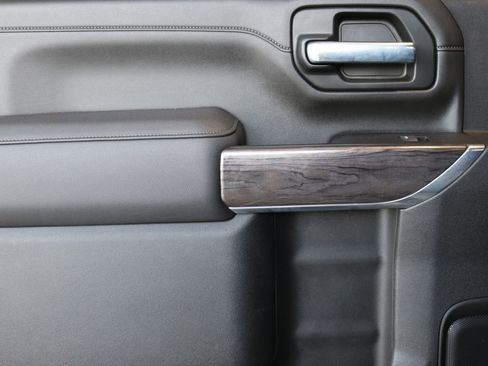 Used 2023 Chevrolet Silverado 2500 LTZ w/ LTZ Plus Package image 22