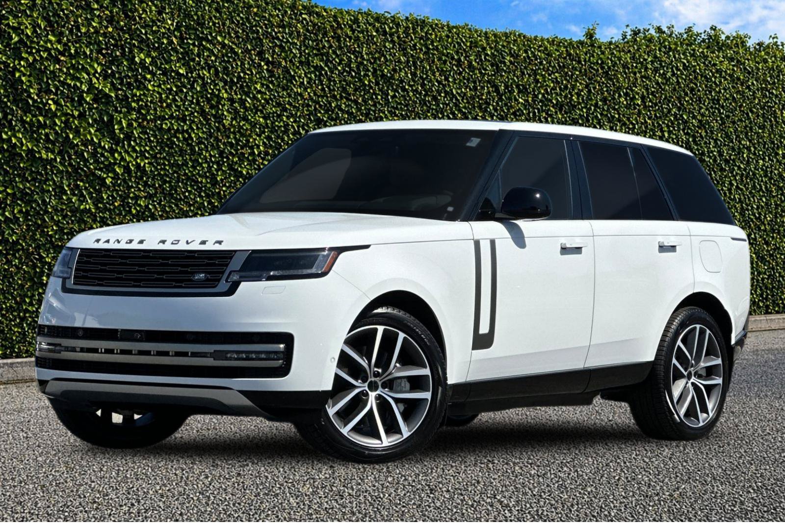 New 2026 Land Rover Range Rover SE AWD/4WD image 1