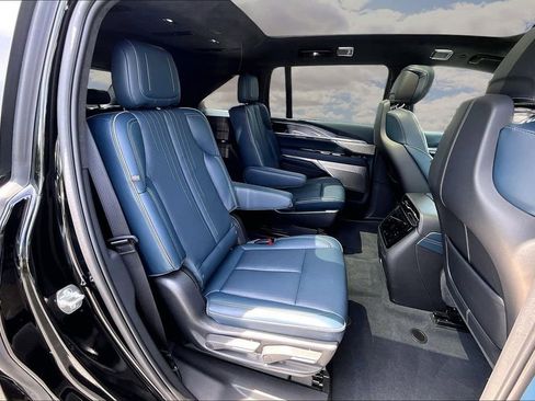 Certified 2025 Cadillac Escalade IQ Luxury 2 w/ LPO, Premium Carpet Package AWD/4WD image 25