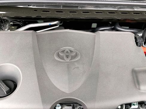 New 2026 Toyota Camry SE image 17