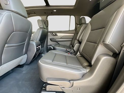 New 2026 Buick Enclave Sport Touring w/ Power Package FWD image 17