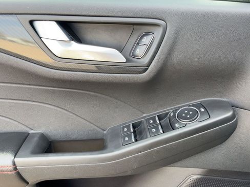 Used 2023 Ford Escape ST-Line image 13