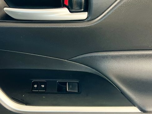 Used 2024 Toyota RAV4 XLE w/ Convenience Package image 32