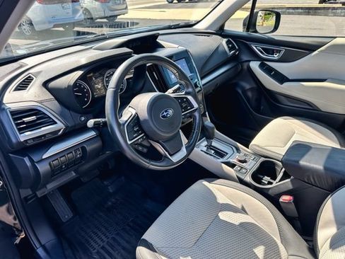 Used 2019 Subaru Forester Premium w/ All-Weather Package AWD/4WD image 13