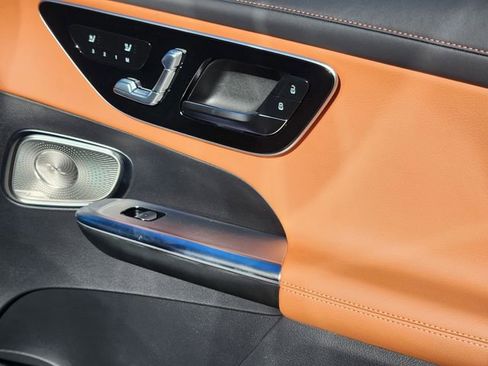 New 2026 Mercedes-Benz GLC 300 4MATIC image 16