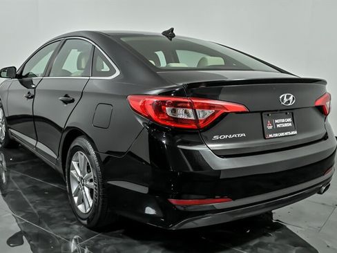 Used 2017 Hyundai Sonata SE w/ Cargo Package FWD image 7