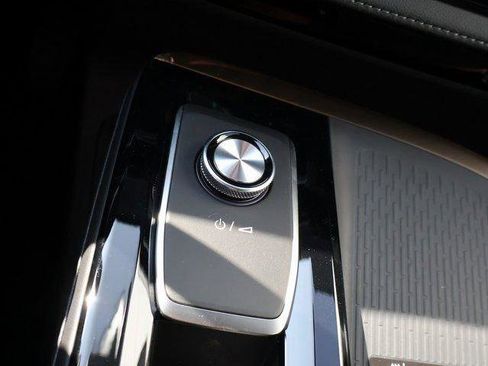 New 2026 Buick Enclave Avenir w/ Super Cruise Package AWD/4WD image 33