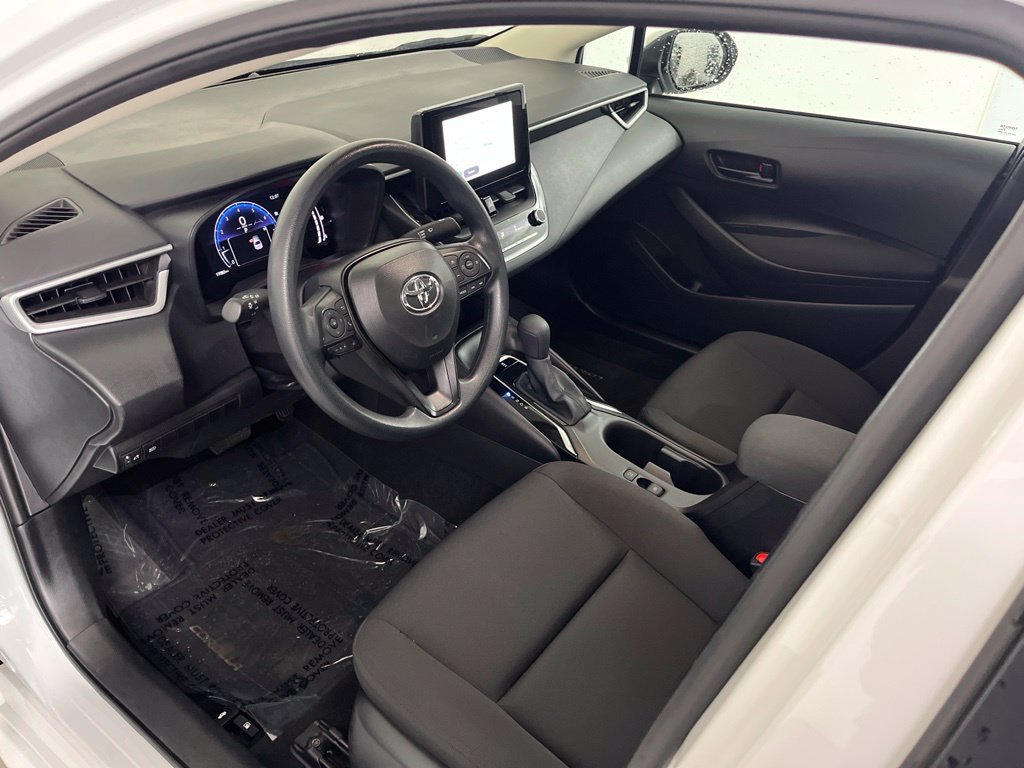 Used 2026 Toyota Corolla LE FWD image 24