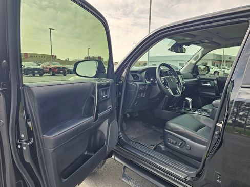 Used 2024 Toyota 4Runner TRD Off-Road Premium w/ TRD Black Wheel Package (TMS) AWD/4WD image 17