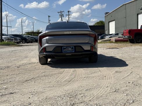 Used 2025 Kia K4 EX FWD image 5