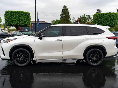 Used 2021 Toyota Highlander XSE AWD/4WD image 14
