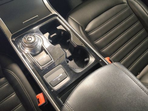 Used 2019 Ford Edge SEL w/ Equipment Group 201A image 26