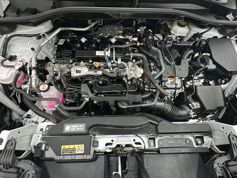 Used 2026 Toyota Corolla Cross AWD Hybrid image 20