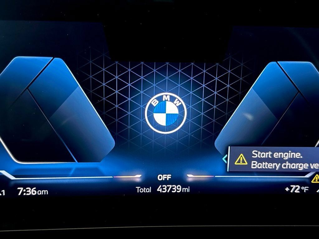 Used 2024 BMW X1 xDrive28i AWD/4WD image 18