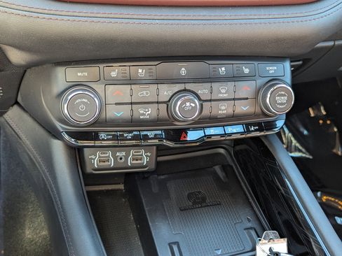 Used 2021 Dodge Durango Citadel image 25