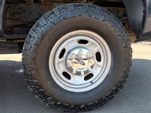 Used 2015 Ford F250 XL w/ Power Equipment Group AWD/4WD image 21