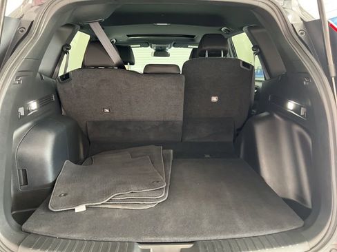 Used 2025 Honda CR-V Sport image 8
