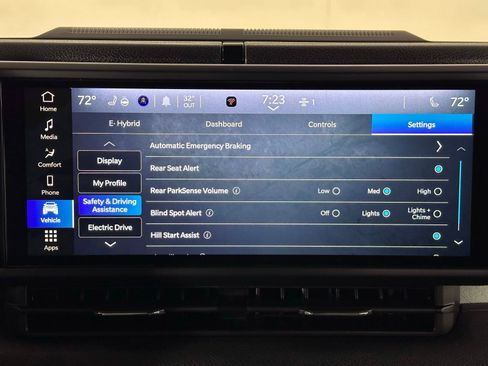 Used 2025 Jeep Wrangler Unlimited Sport S 4xe w/ Convenience Group AWD/4WD image 19