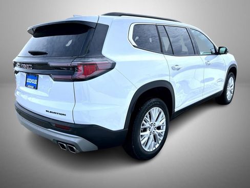 Used 2024 GMC Acadia Elevation image 4