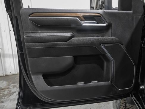 Used 2024 Chevrolet Silverado 3500 LT w/ Safety Package AWD/4WD image 42