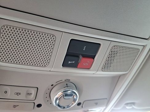 Used 2014 Volkswagen Passat 1.8T SE image 24