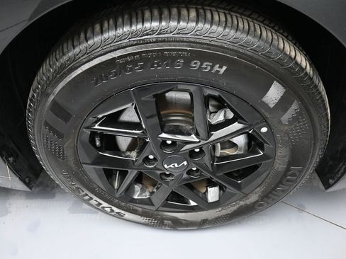 Used 2025 Kia K5 LXS image 12