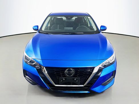 Used 2023 Nissan Sentra SV image 2