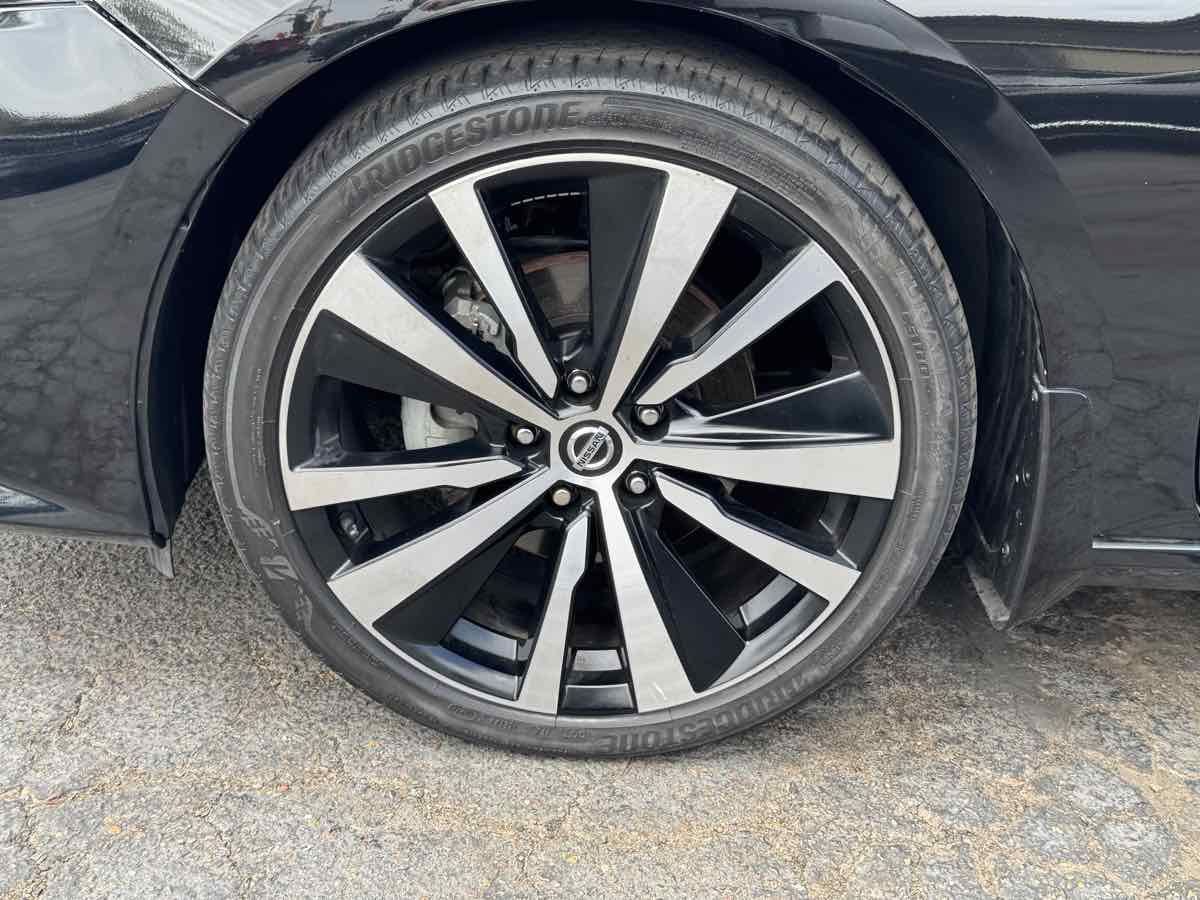Used 2021 Nissan Altima 2.5 SR FWD image 6