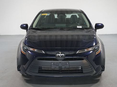 Used 2024 Toyota Corolla LE FWD image 2