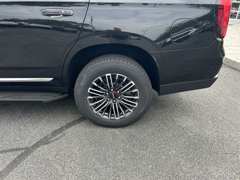 New 2026 GMC Yukon Elevation AWD/4WD image 7