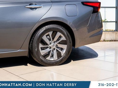 Used 2019 Nissan Altima 2.5 S FWD image 32