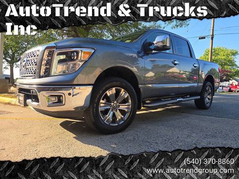 Used 2018 Nissan Titan SL w/ Texas Titan Edition AWD/4WD image 1