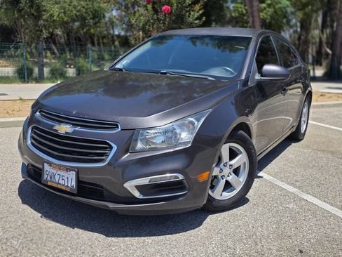 Used 2016 Chevrolet Cruze LT w/ Technology Package FWD image 36