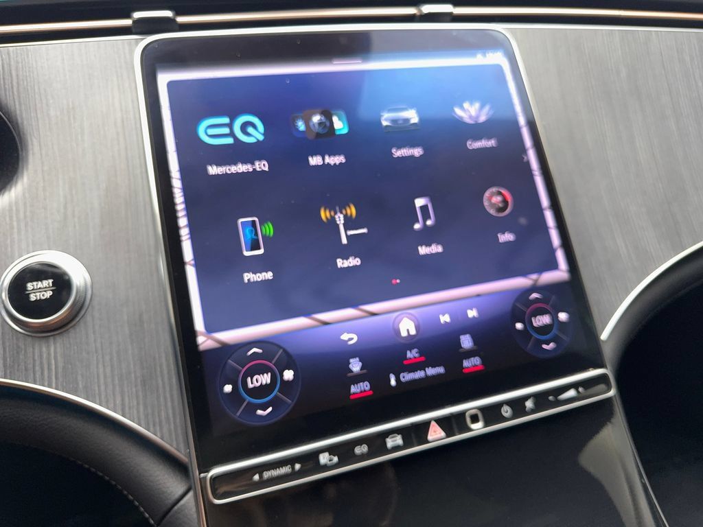 Used 2023 Mercedes-Benz EQE 500 4MATIC Sedan image 61
