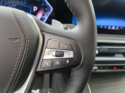 Used 2025 BMW X5 sDrive40i RWD image 19