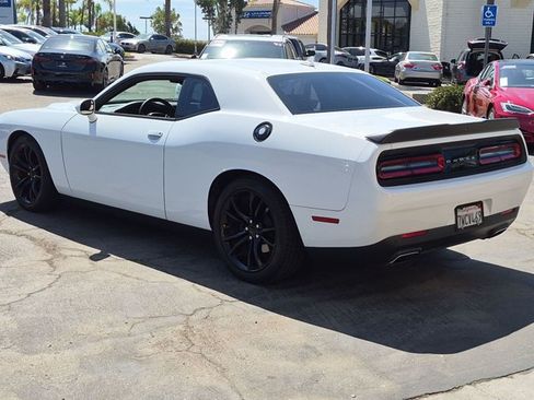 Used 2016 Dodge Challenger SXT Plus RWD image 7
