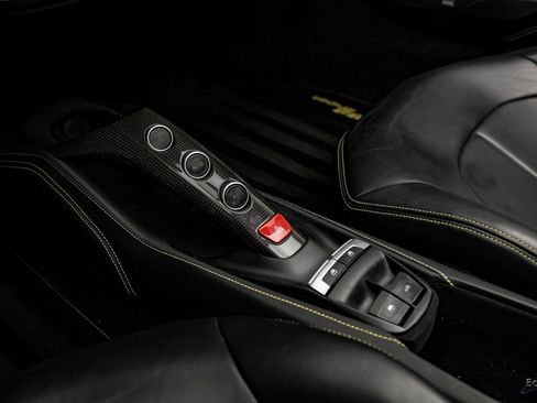 Used 2017 Ferrari 488 Spider image 76