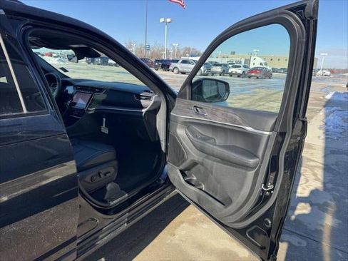 New 2025 Jeep Grand Cherokee Limited image 60