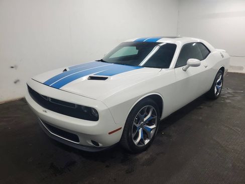 Used 2015 Dodge Challenger SXT Plus w/ Driver Convenience Group image 1